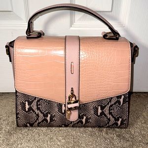 NWT ALDO satchel 😍